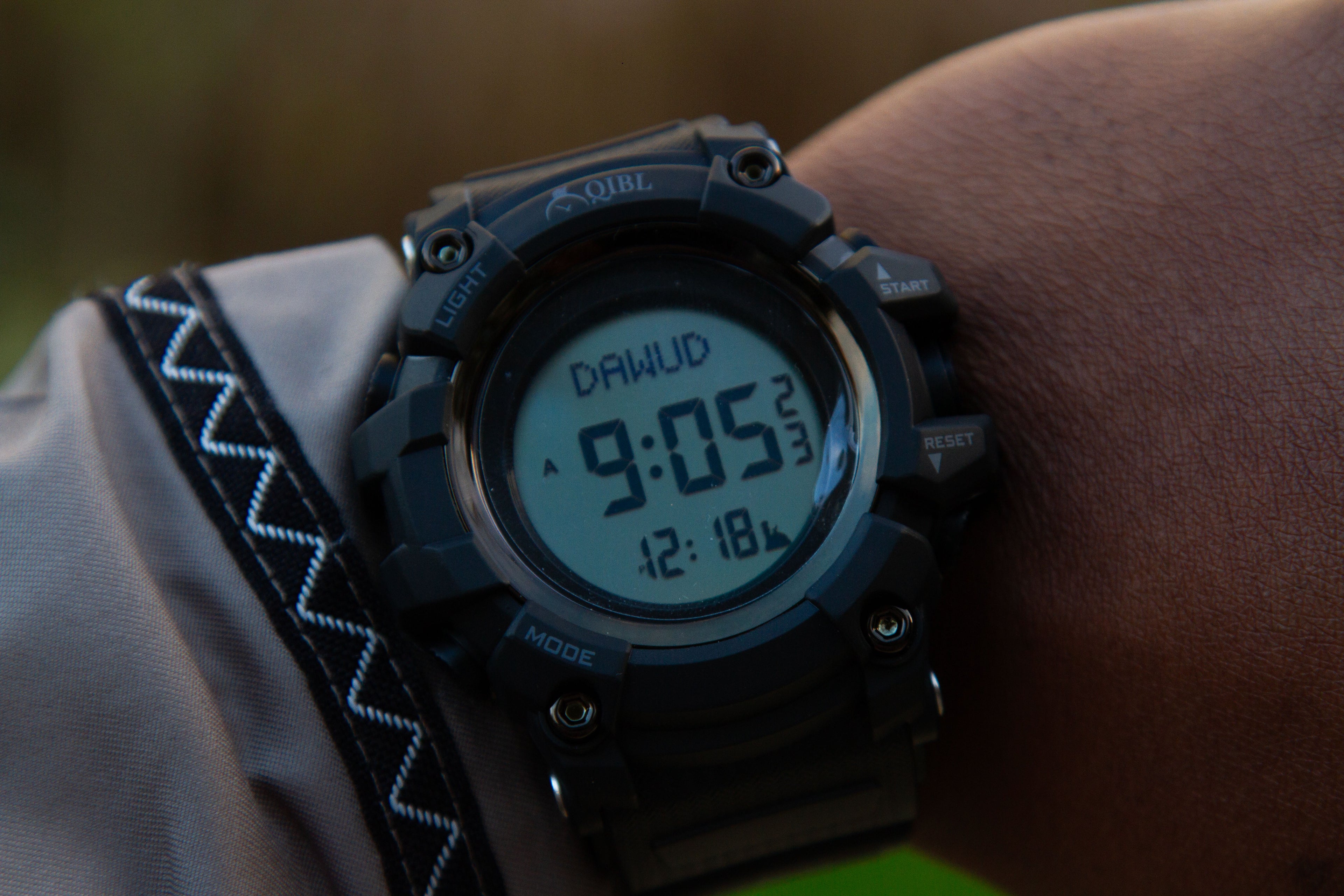 QIBLWATCH - LA DÉCLIC THREE